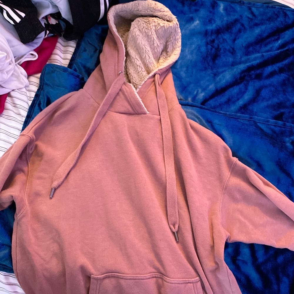 pink sweatshirt